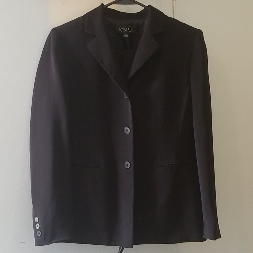 Pants suit